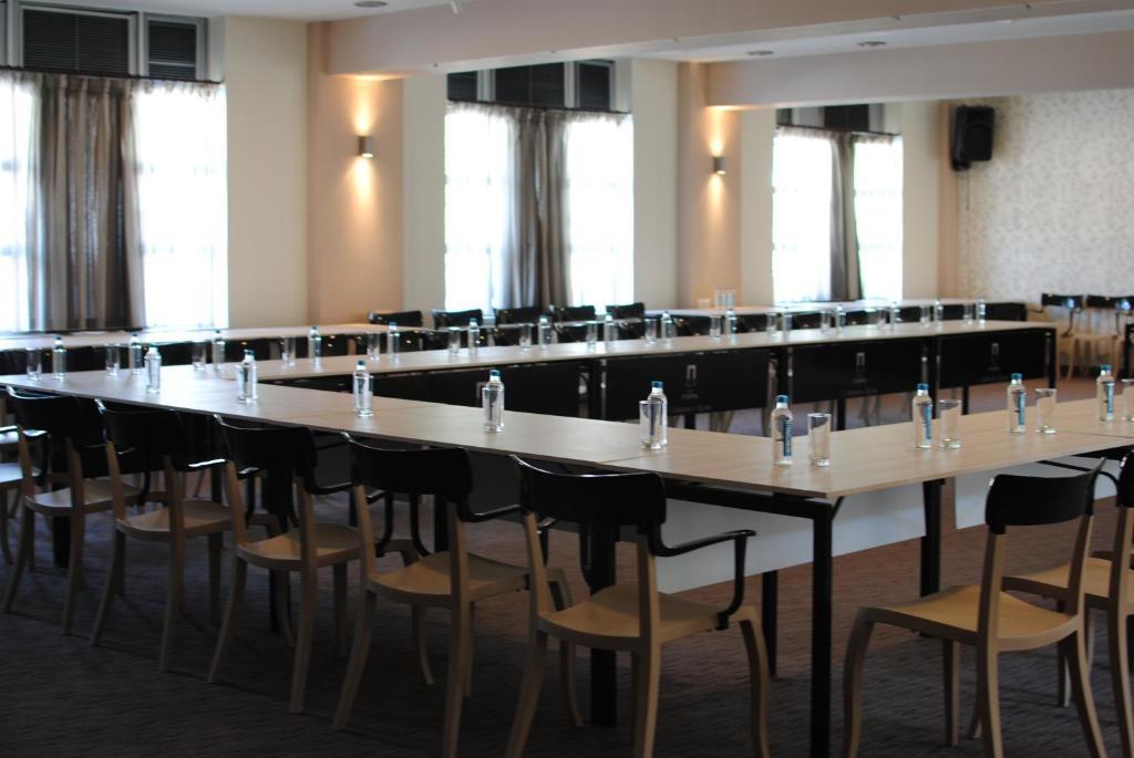 Hotel Porta Szkopje Üzleti fotó