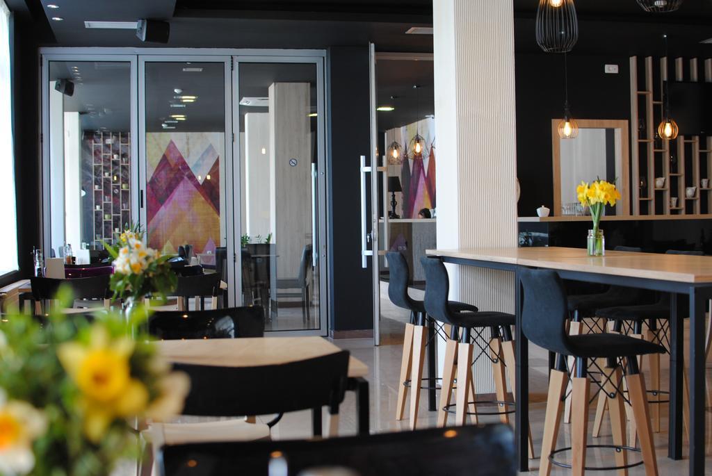 Hotel Porta Szkopje Kültér fotó